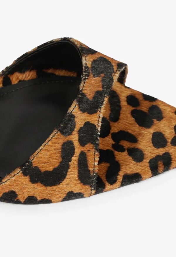 Schutz Tamanco Elodie Couro Animal Print - Imagem 2