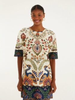 Farm Vestido T-Shirt Basico Estampado Jardim Maravilhoso