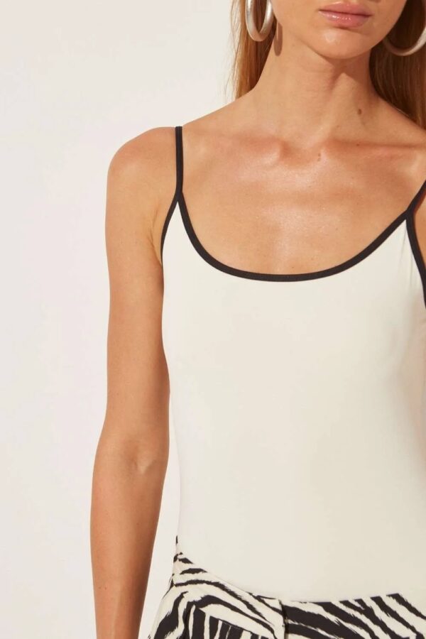 Le Blog Body Jenifer Off White com Preto - Imagem 2