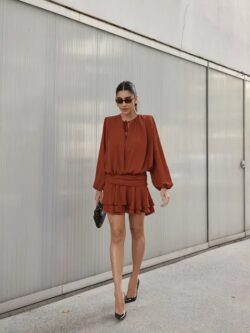 Le Blanc Vestido Curto Saia Dupla Terracota