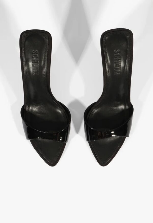 Schutz Sandália Mule Salto Elodie Verniz Preta - Imagem 2