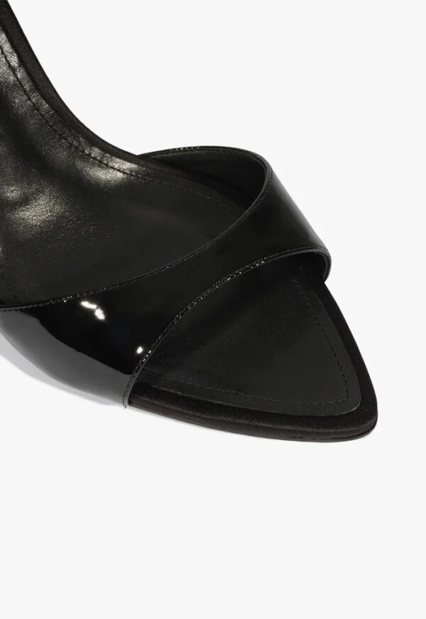 Schutz Sandália Mule Salto Elodie Verniz Preta - Imagem 6