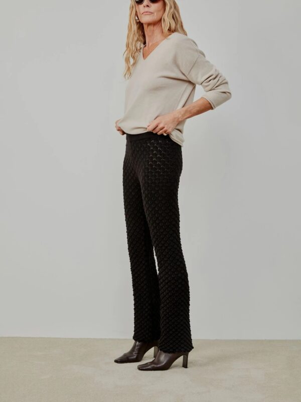 Anselmi Calça Flare Escamas Preto - Imagem 3