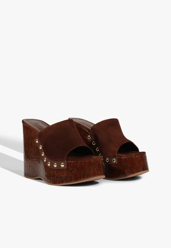 Schutz Sandália Anabela Camurça Cortiça Tachas Marrom