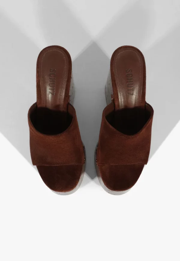 Schutz Sandália Anabela Camurça Cortiça Tachas Marrom - Imagem 3